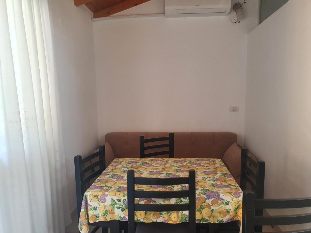 Vila Green Relax Vlorë 외부 사진