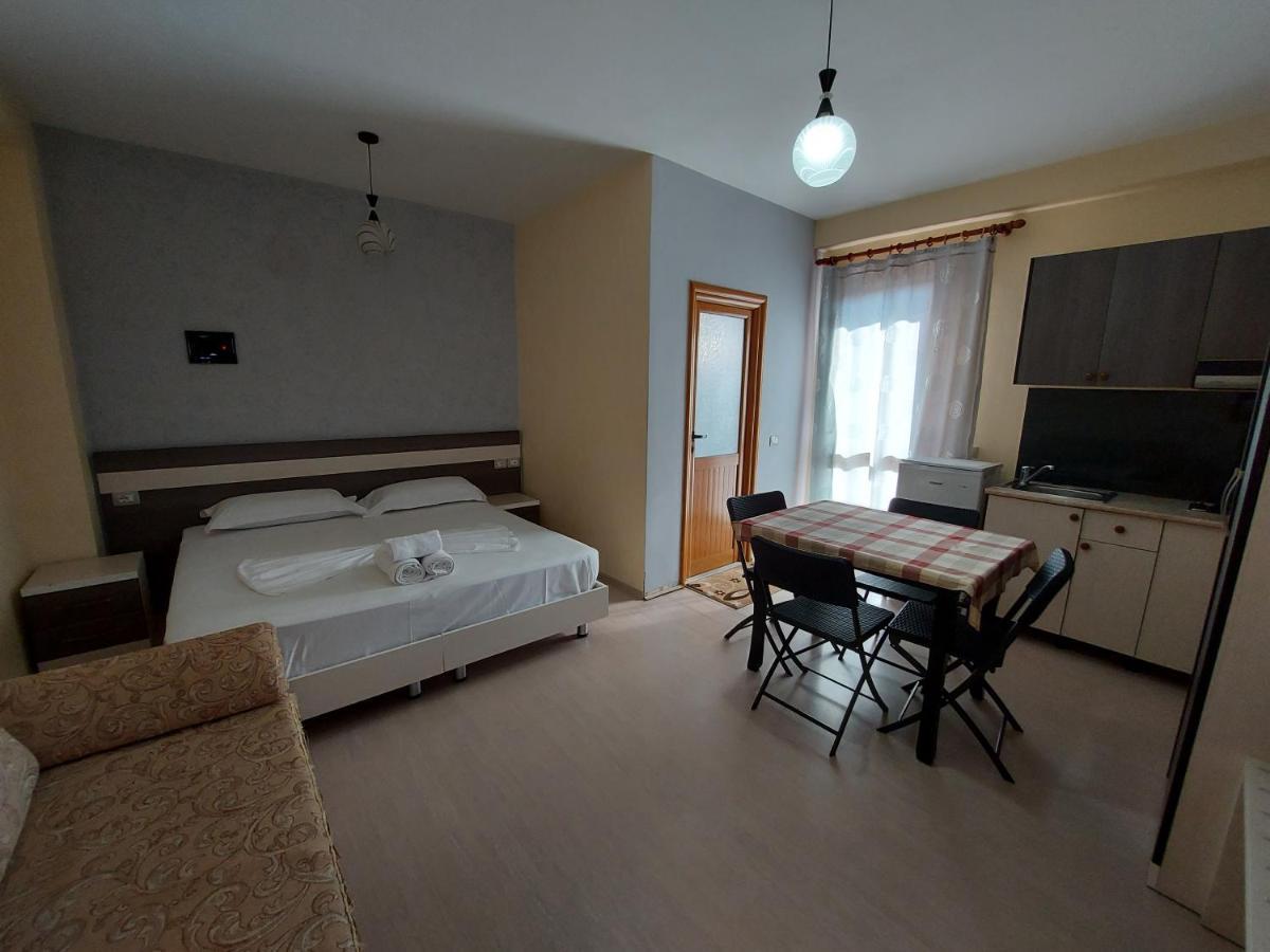 Vila Green Relax Vlorë 외부 사진