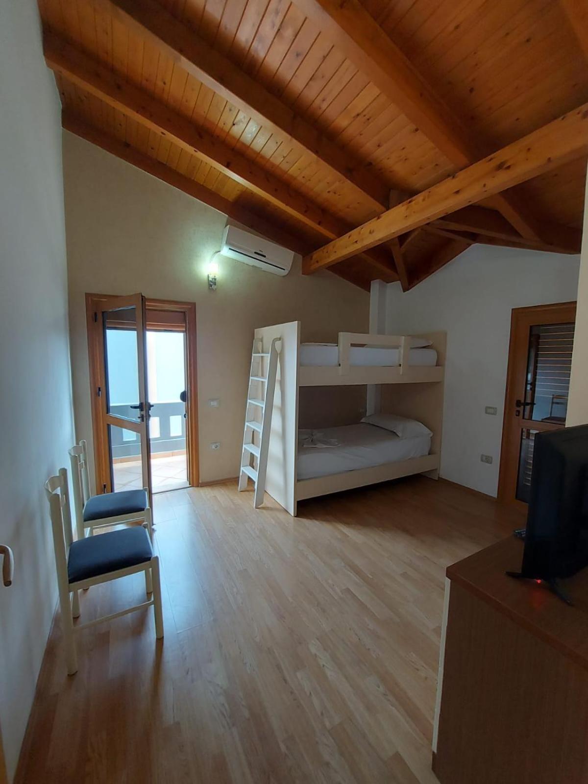 Vila Green Relax Vlorë 외부 사진