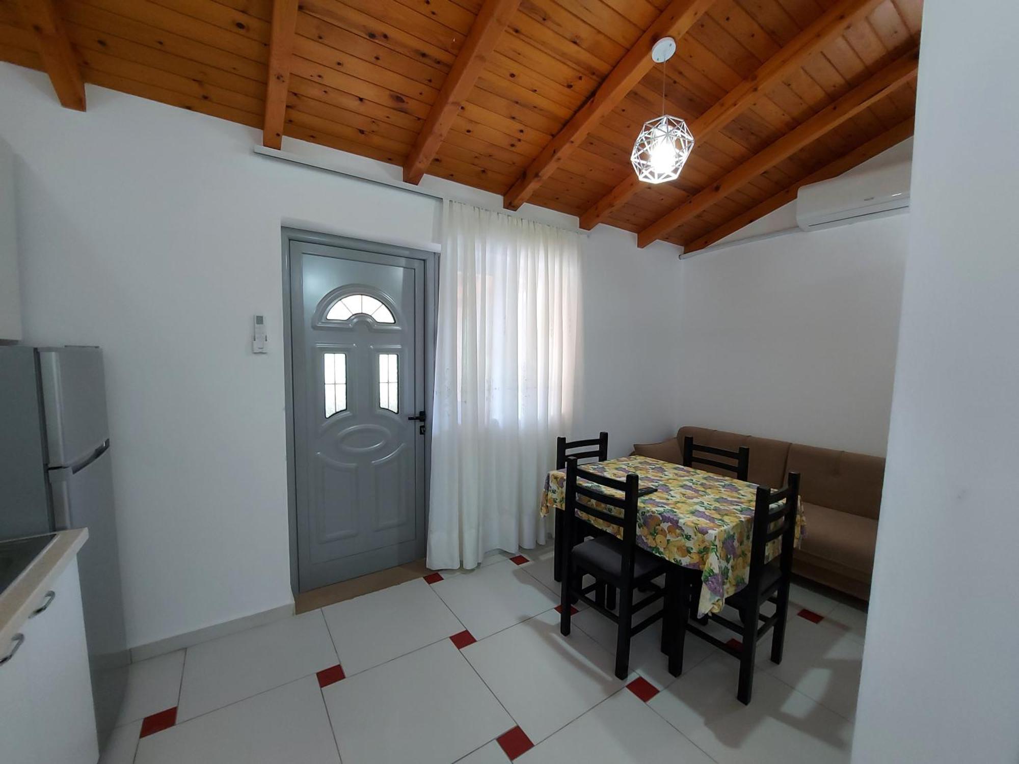 Vila Green Relax Vlorë 객실 사진